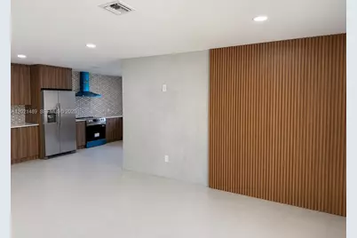 840 NW 67th St, Miami, FL 33150 - Photo 6