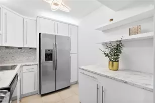 20335 W Country Club Dr, Aventura, FL 33180 - Photo 10