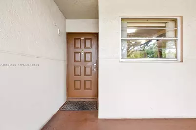 9501 Seagrape Dr #102, Davie, FL 33324 - Photo 2