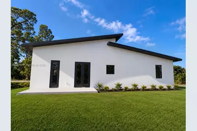 703 Long Island, Lehigh Acres, FL 33974 - Photo 4