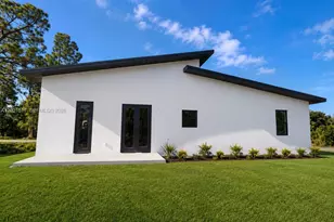 703 Long Island, Lehigh Acres, FL 33974 - Photo 4