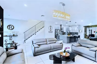6400 NW 105th Pl, Doral, FL 33178 - Photo 8