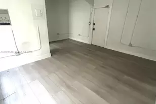 967 SW 5th St, Miami, FL 33130 - Photo 2