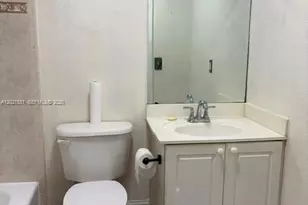 11416 NW 93rd Ct, Hialeah Gardens, FL 33018 - Photo 10