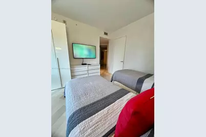 1300 E Brickell Bay Dr #3701, Miami, FL 33131 - Photo 26