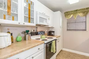201 178th Dr, Sunny Isles Beach, FL 33160 - Photo 4