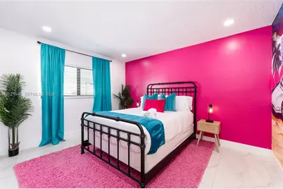 329 SE 12th Ave #2, Pompano Beach, FL 33060 - Photo 2