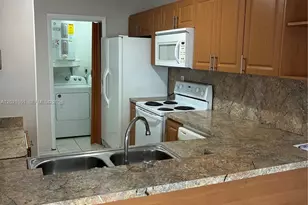 10881 SW 24th Terrace, Miami, FL 33165 - Photo 6