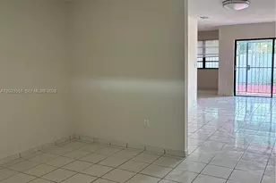 10881 SW 24th Terrace, Miami, FL 33165 - Photo 2