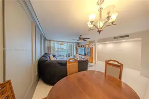 1660 NE 191st St, Miami, FL 33179 - Photo 8