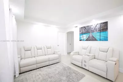 1120 E 6th Ct, Hialeah, FL 33010 - Photo 8