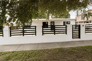 1120 E 6th Ct, Hialeah, FL 33010 - Photo 2