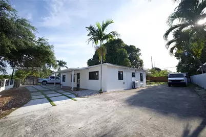 1120 E 6th Ct, Hialeah, FL 33010 - Photo 6