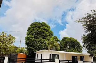 1120 E 6th Ct, Hialeah, FL 33010 - Photo 2