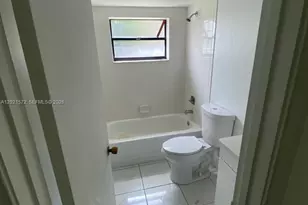 2715 W 66th St, Hialeah, FL 33016 - Photo 18