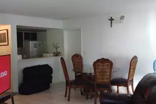 7075 NW 186th St, Hialeah, FL 33015 - Photo 8