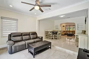 811 NE 73rd St, Miami, FL 33138 - Photo 18