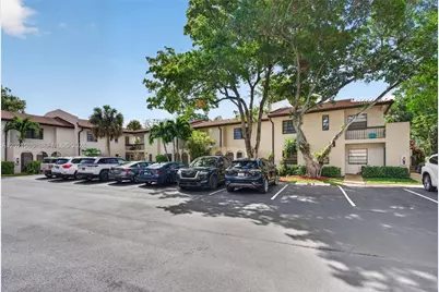 21810 Cypress Cir #26B, Boca Raton, FL 33433 - Photo 4