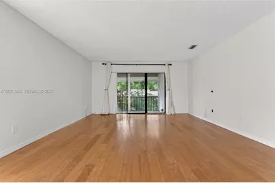 21810 Cypress Cir #26B, Boca Raton, FL 33433 - Photo 8