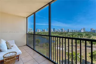 20379 W Country Club Dr, Aventura, FL 33180 - Photo 18