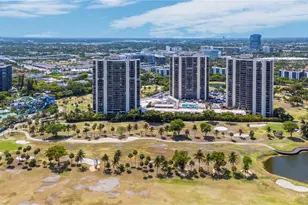 20379 W Country Club Dr, Aventura, FL 33180 - Photo 34