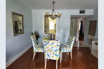 12501 SW 14th St #314R, Pembroke Pines, FL 33027 - Photo 4