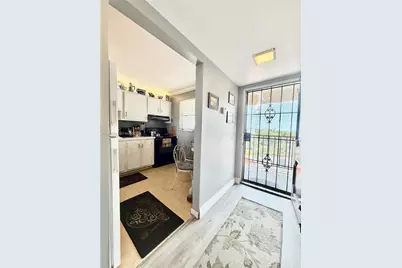 2322 S Cypress Bend Dr #708, Pompano Beach, FL 33069 - Photo 4