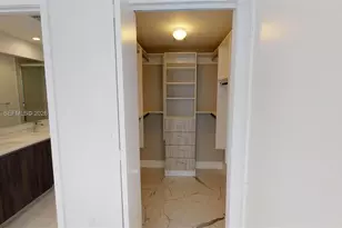 488 NE 18th St, Miami, FL 33132 - Photo 10