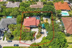 8204 SW 171st St, Palmetto Bay, FL 33157 - Photo 2