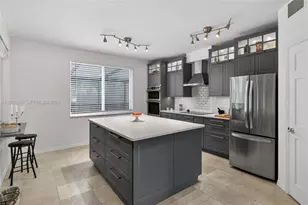 8204 SW 171st St, Palmetto Bay, FL 33157 - Photo 12