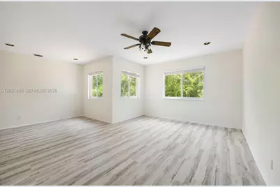 8204 SW 171st St, Palmetto Bay, FL 33157 - Photo 18