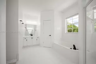 8204 SW 171st St, Palmetto Bay, FL 33157 - Photo 20