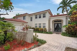 8204 SW 171st St, Palmetto Bay, FL 33157 - Photo 2