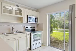 8941 NE 4th Avenue Rd, Miami Shores, FL 33138 - Photo 2