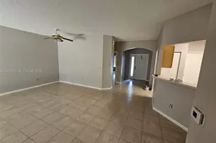 1275 SW 48th Terrace, Deerfield Beach, FL 33442 - Photo 2