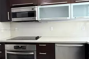 2021 Meridian Ave, Miami Beach, FL 33139 - Photo 10