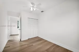 11812 NE 14th Ave, Miami, FL 33161 - Photo 12
