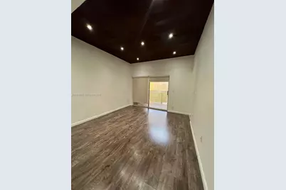 9715 Fontainebleau Blvd #E308, Miami, FL 33172 - Photo 6