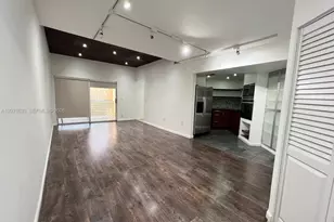 9715 Fontainebleau Blvd, Miami, FL 33172 - Photo 4