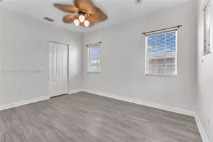 14634 SW 5th St, Pembroke Pines, FL 33027 - Photo 48