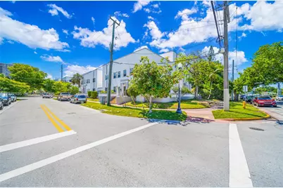 408 W 25th St #8, Miami Beach, FL 33140 - Photo 22