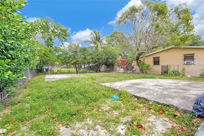 151 NW 42nd St #1, Miami, FL 33127 - Photo 40