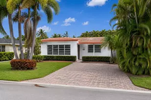 947 Lincoln St, Hollywood, FL 33019 - Photo 2