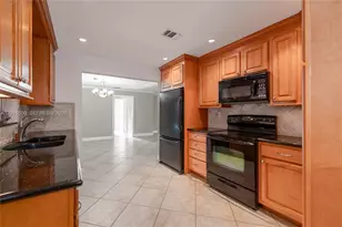 947 Lincoln St, Hollywood, FL 33019 - Photo 22