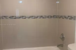 7120 NW 179th St, Hialeah, FL 33015 - Photo 8