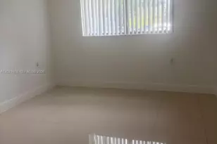 7120 NW 179th St, Hialeah, FL 33015 - Photo 6