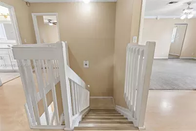 8801 SW 9th Ct, Pembroke Pines, FL 33025 - Photo 16