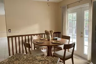 8801 SW 9th Ct, Pembroke Pines, FL 33025 - Photo 14