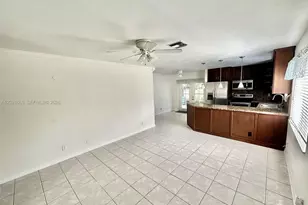 8801 SW 9th Ct, Pembroke Pines, FL 33025 - Photo 8