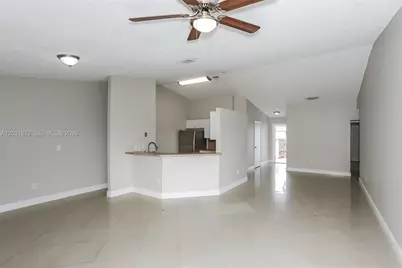 12324 SW 198th St, Miami, FL 33177 - Photo 4
